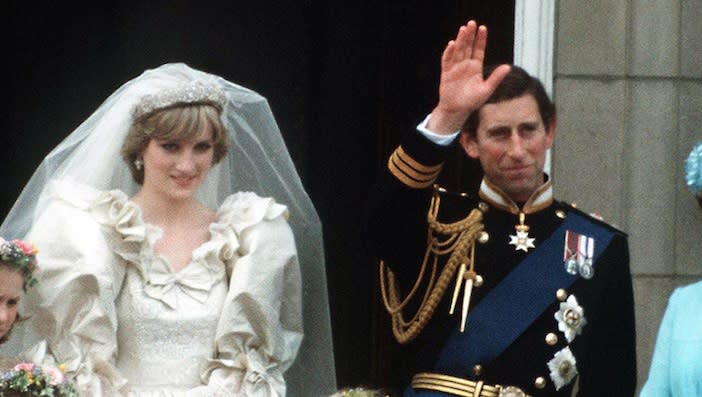 This strange detail in all of Prince Charles and Princess Diana’s photos is blowing our minds