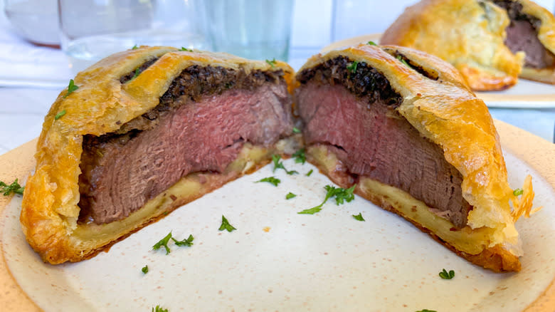 steak in pastry crust