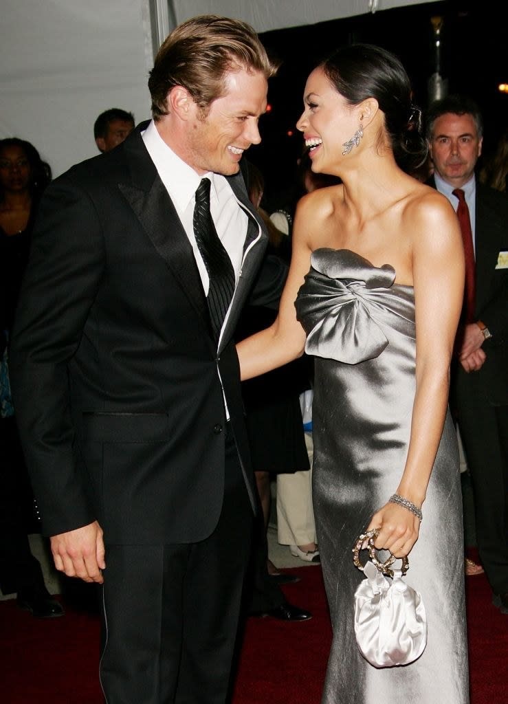 Jason Lewis and Rosario Dawson