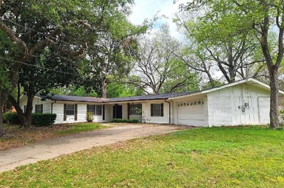 The 1979 Worley Lane home in Green Acres has been updated to look new inside.  The 2,200-square-foot design includes four bedrooms and two bathrooms.  The property is for sale for $213,000.