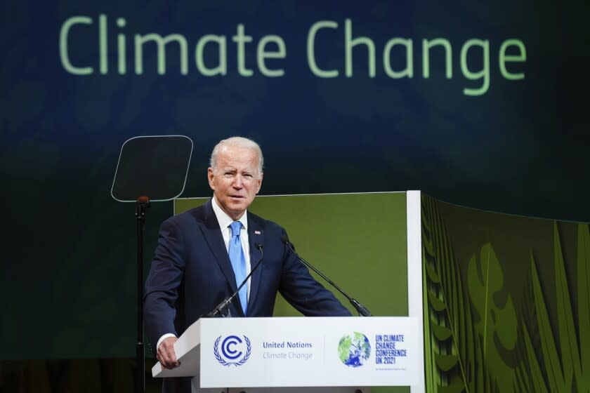 ARCHIVO - El presidente estadounidense Joe Biden habla en una sesión de la conferencia de la ONU sobre cambio climático COP 26 en Glasgow, Escocia, 2 de noviembre de 2021. (Erin Schaff/The New York Times via AP, Pool, File)