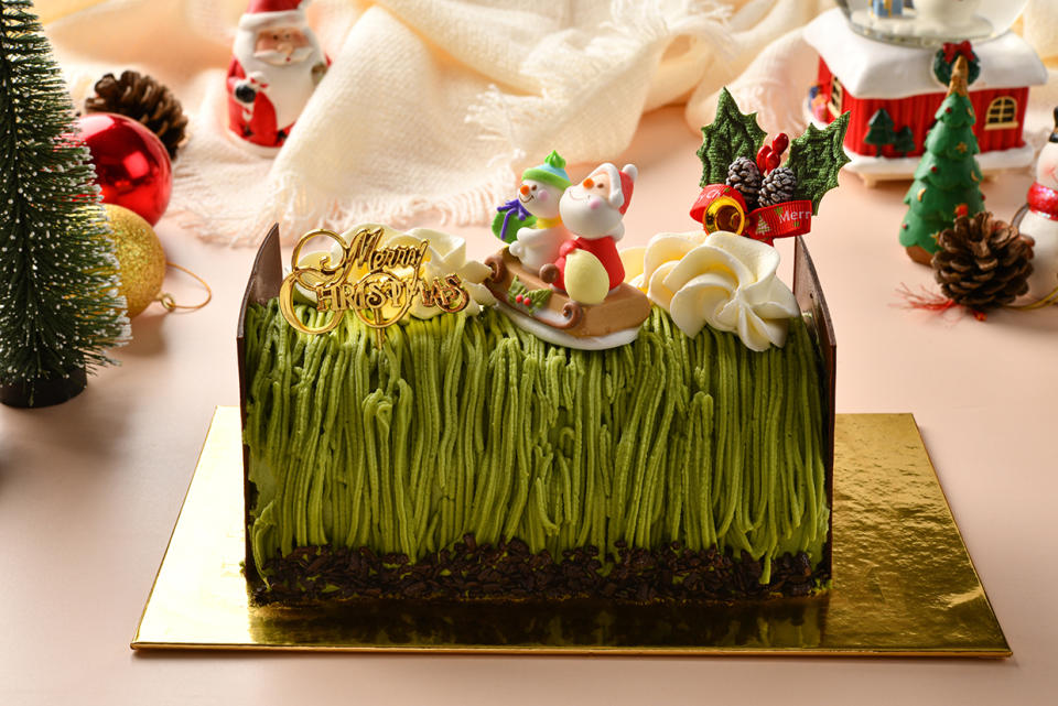 Matcha Log Cake. (PHOTO: Gokoku Japanese Bakery)