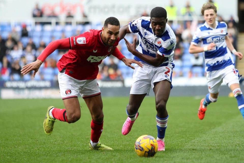 Rotherham United and Carlisle United sign former Reading defenders <i>(Image: JasonPIX)</i>