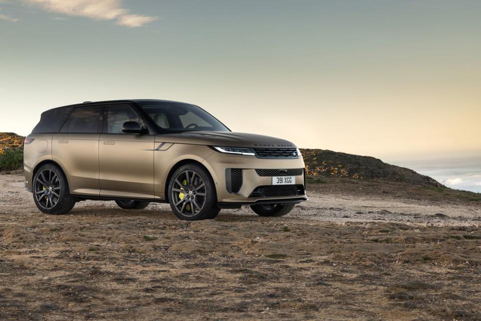 2024 land rover range rover sport sv