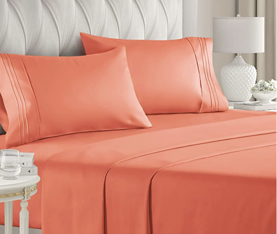 PHOTO: Amazon. King Size Hotel Luxury Bed Sheets 4 Piece Set