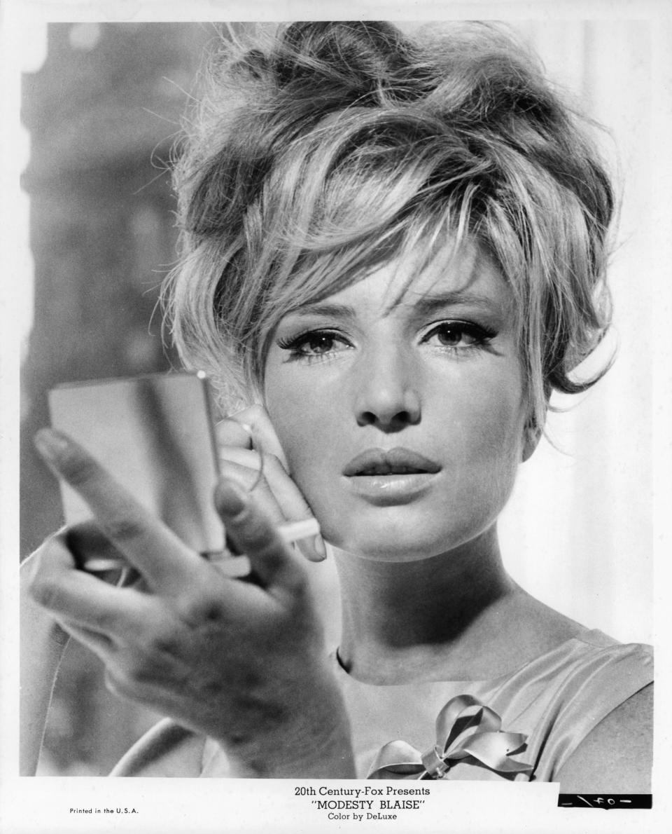 Monica Vitti en una escena de 'Modesty Blaise', 1966. (Photo by 20th Century-Fox/Getty Images)