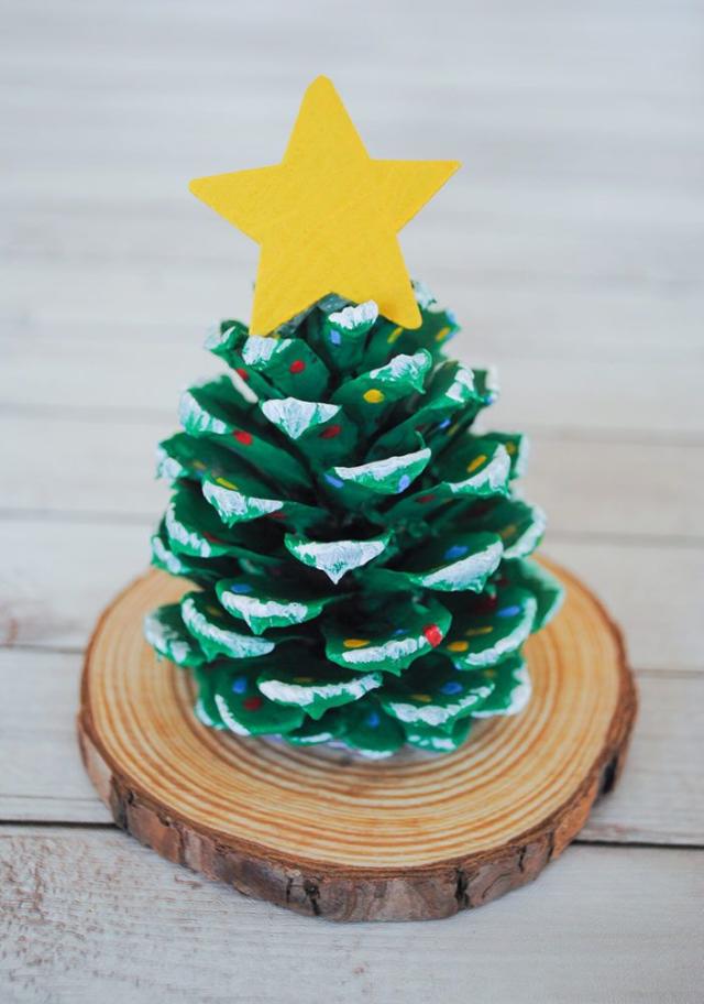 Super Simple's Top Ten Christmas Crafts! - Super Simple