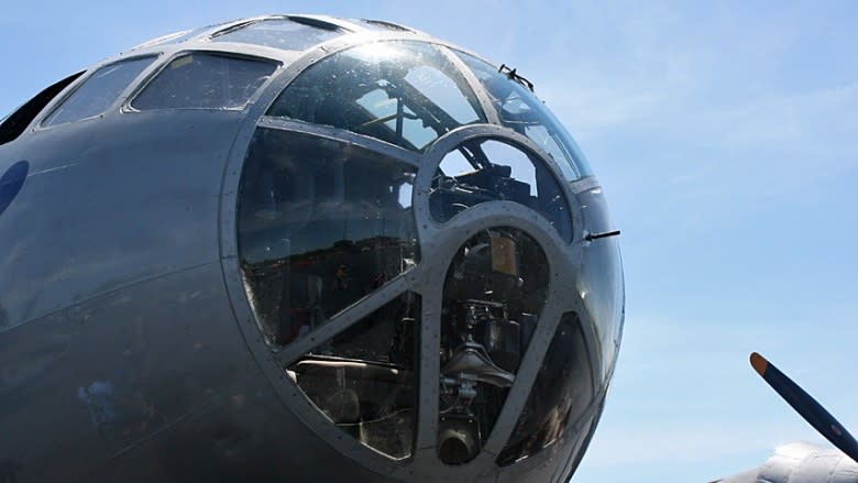 WWII bomber plane Fifi stops in Windsor, rides available for hefty price