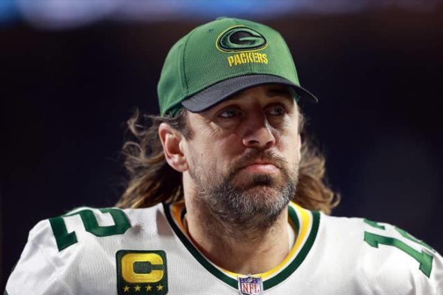 Aaron Rodgers apologizes for 'shrapnel' of COVID-19 remarks: 'I