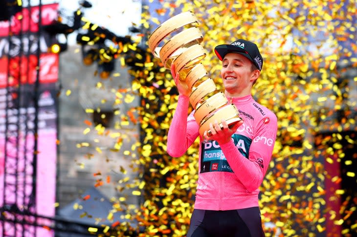 <span class="article__caption">Jai Hindley is the first Australian to win the pink jersey.</span> (Photo: Michael Steele/Getty Images)