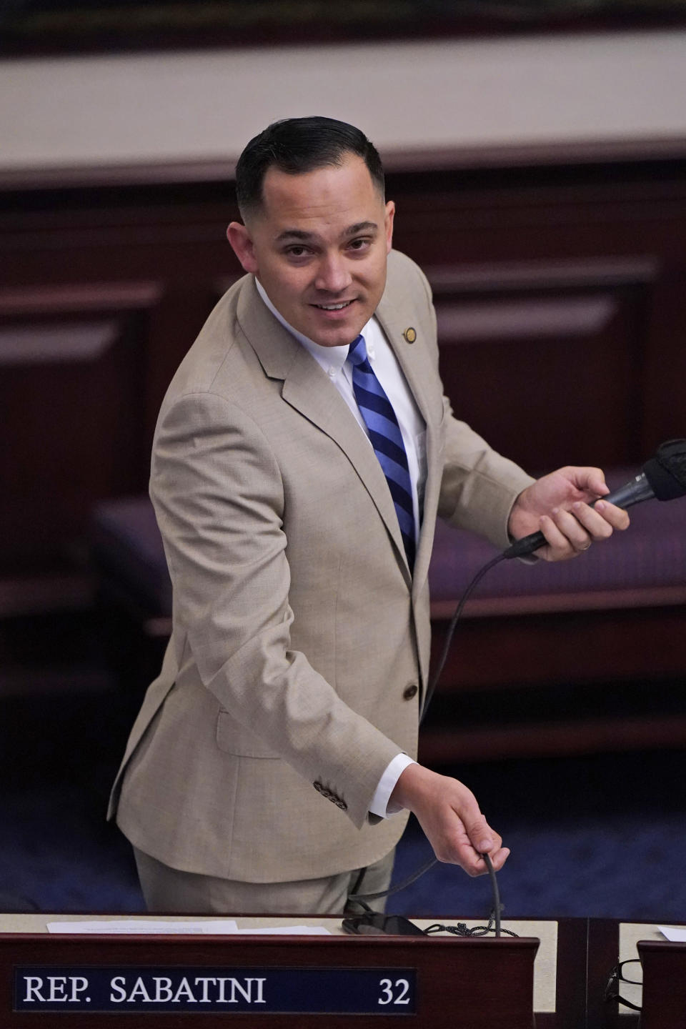 El senador republicano Anthony Sabatini es conocido en Estados Unidos por sus polémicas declaraciones y sus políticas alineadas con la ultraderecha. (Foto: AP Photo/Wilfredo Lee, File)