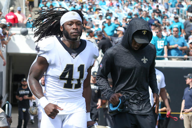 Running back Alvin Kamara of the New Orleans Saints on the sidelines  News Photo - Getty Images