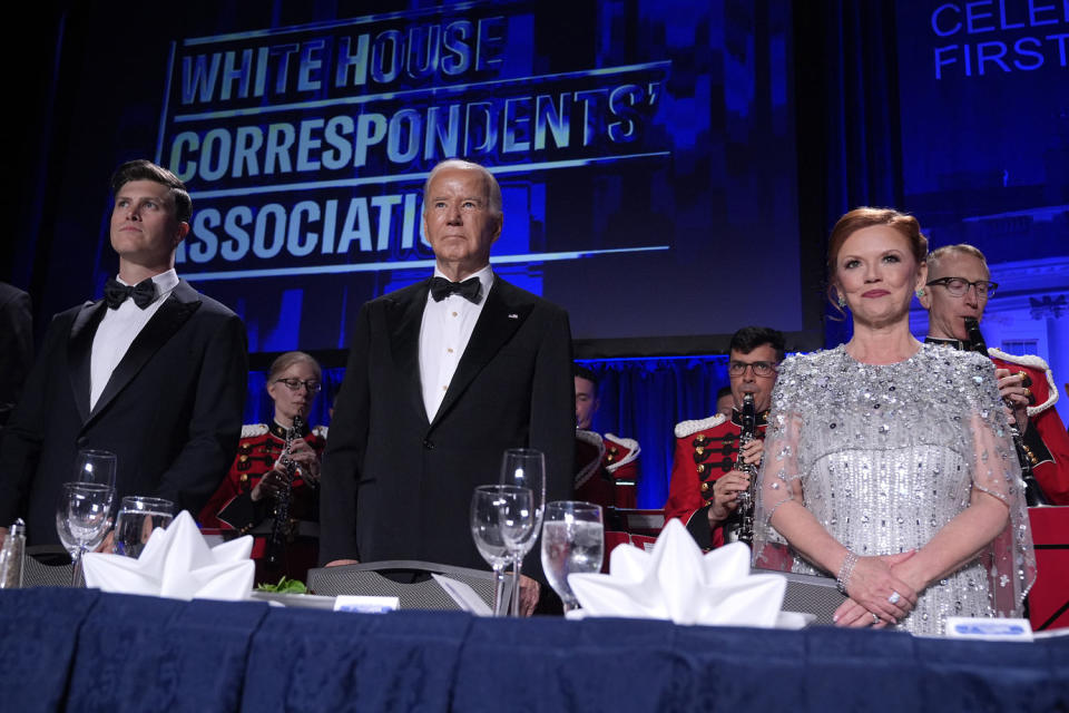 Host Colin Jost, left, President Joe Biden and Kelly O'Donnell (Manuel Balce Ceneta / AP)