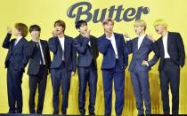 Popstars in Asien - das ist etwas anderes als das, was man bei uns so gewohnt ist. Allerdings: Die südkoreanische Band BTS ist inzwischen so populär, dass ihre Songs auch in Deutschland und den USA weit oben in den Charts landen. Die siebenköpfige Truppe, die in erster Linie ein junges Publikum anspricht, gilt bereits als eine der weltweit erfolgreichsten Bands aller Zeiten. (Bild: Imazins/The Chosunilbo JNS/Getty Images)