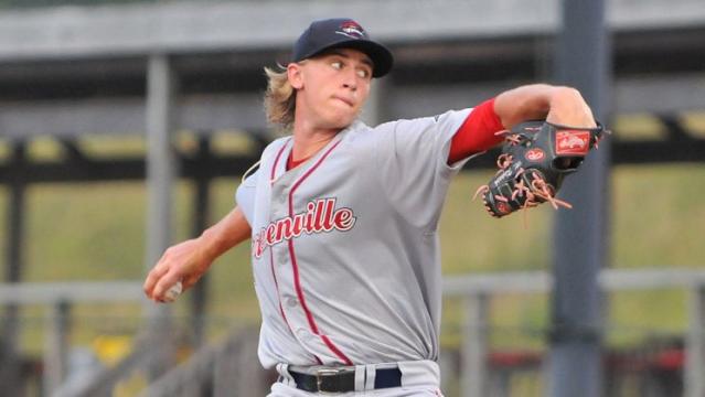 Michael Kopech fights teammate, fractures hand - Over the Monster