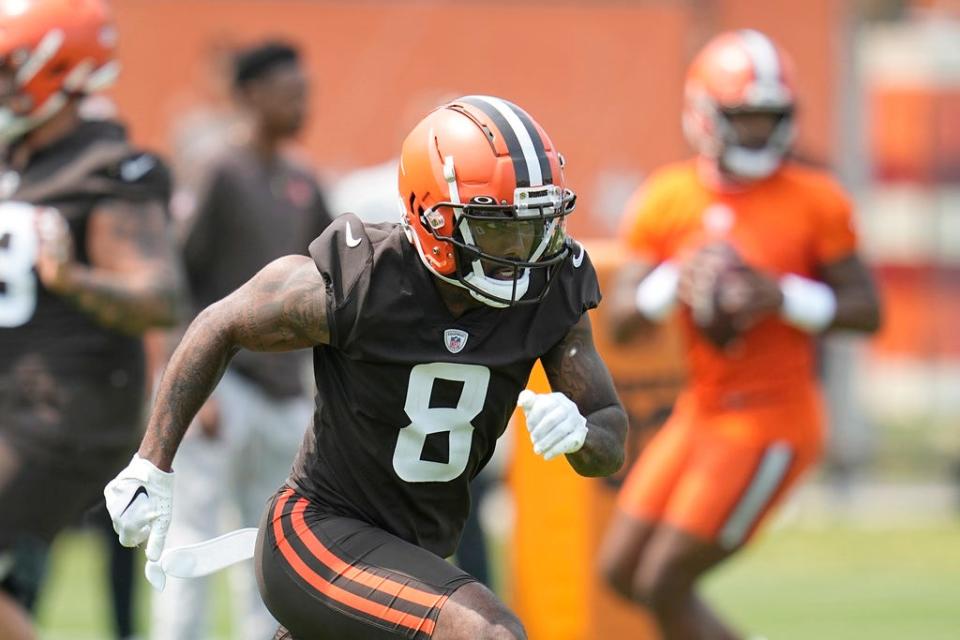 Cleveland Browns wide receiver Elijah Moore participates in an NFL football practice, Wednesday, May 24, 2023, in Berea, Ohio. (AP Photo/Sue Ogrocki)