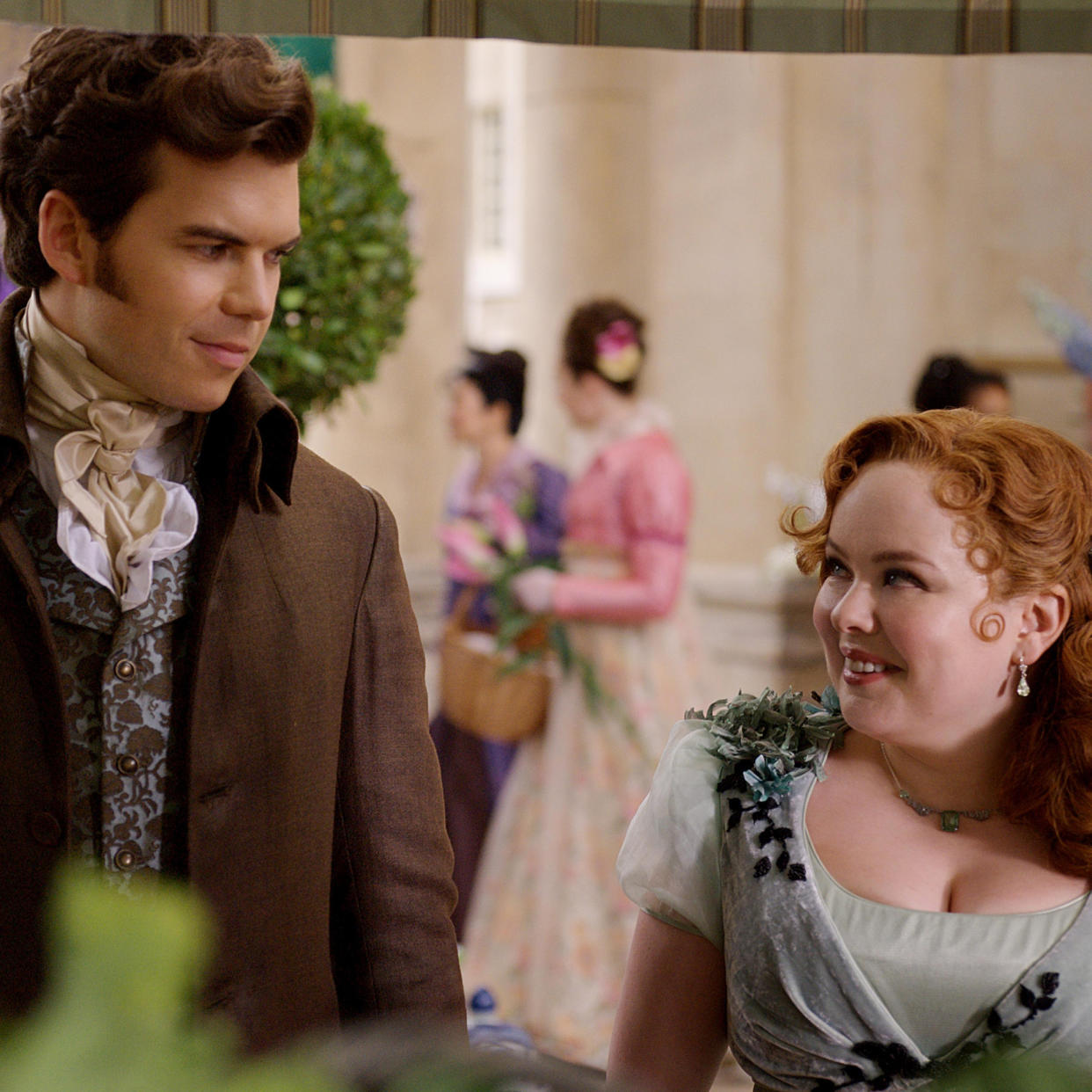 Colin Bridgerton and Penelope Featherington in Bridgerton season 3