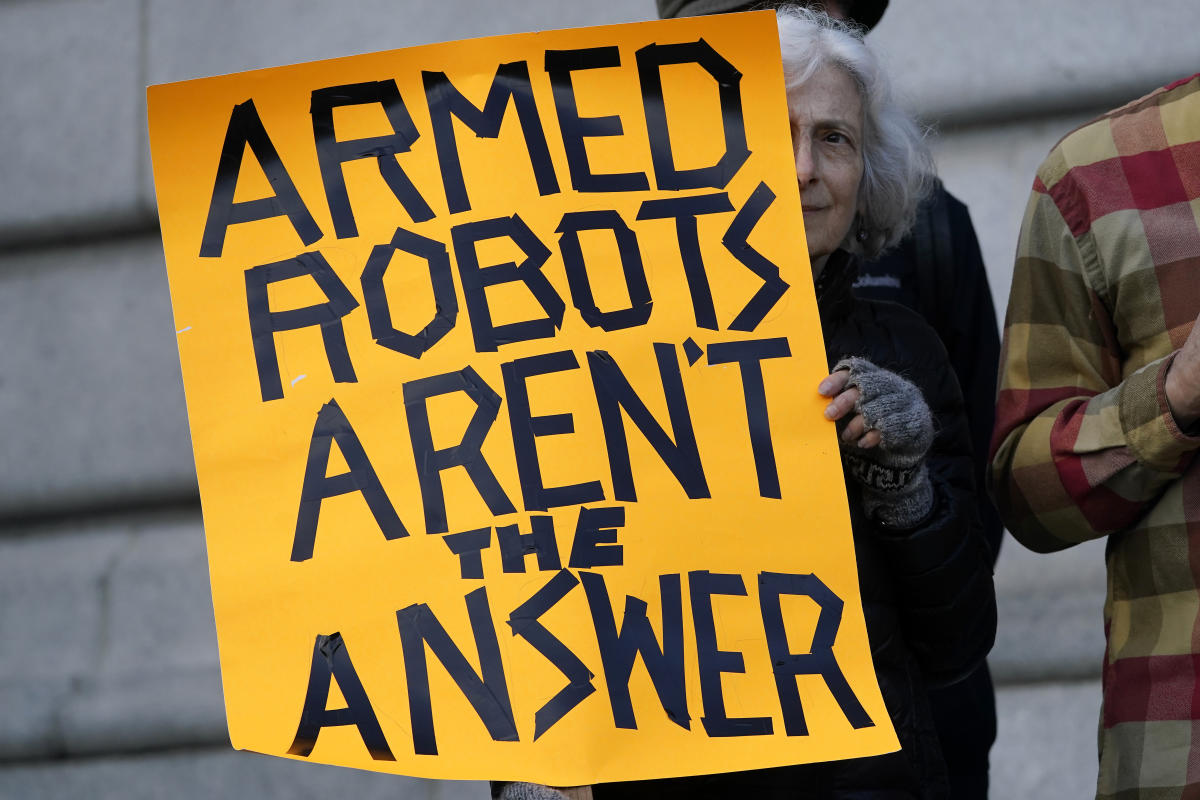 #San Francisco police can’t use deadly robots for now