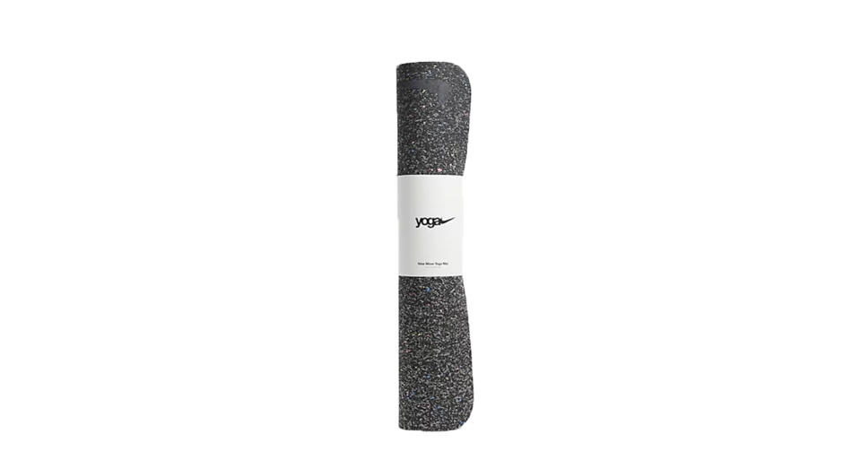 Nike Swoosh logo move yoga mat 4mm in black
