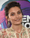 <p>Paris Jackson, la hija del fallecido Michael Jackson impresionó en los premios Teen Choice Awards, en Los Ángeles, donde fue un derroche de elegancia y glamour, por cuenta de este modelito largo elaborado en un estilo muy de la moda de los 50/ Getty Images </p>