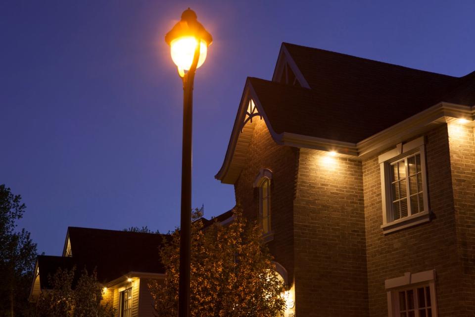 should you leave your porch light on at night