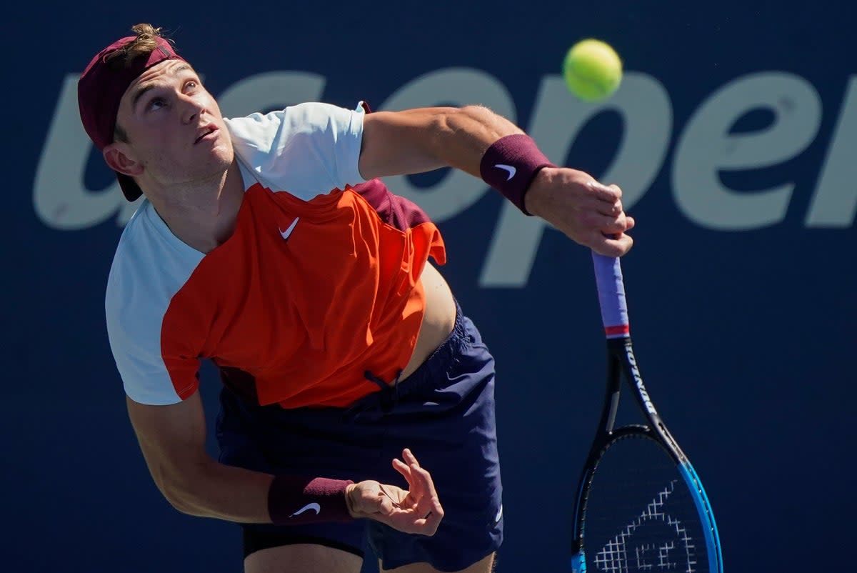 Jack Draper pulled out injured during his third-round match (John Minchillo/AP) (AP)