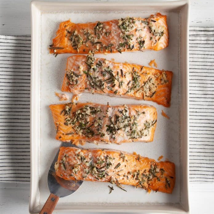 Herb Roasted Salmon Fillets Exps Ft20 164150 F 0812 1 1