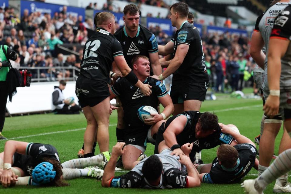OVERPOWERED: Dewi Lake scored twice for the Ospreys against the Dragons <i>(Image: Huw Evans Agency)</i>