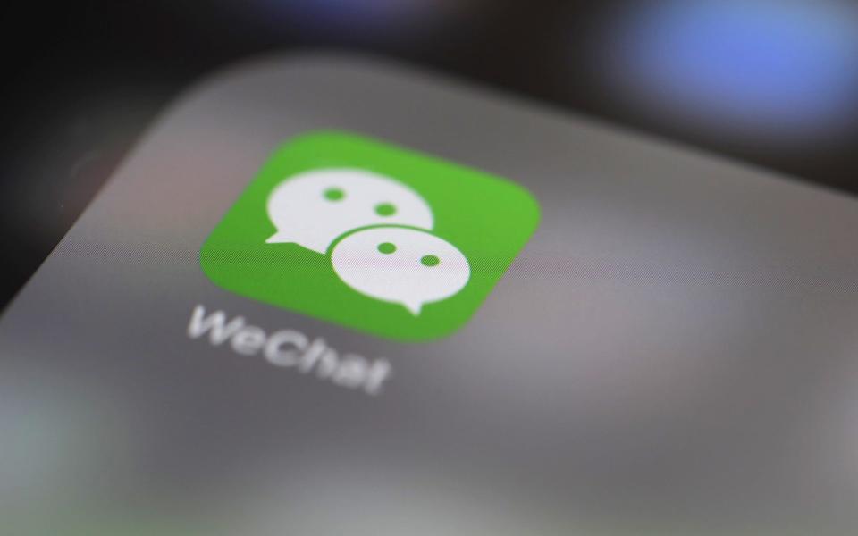 Donald Trump's plan to ban new downloads of WeChat has been blocked by a judge - Bloomberg