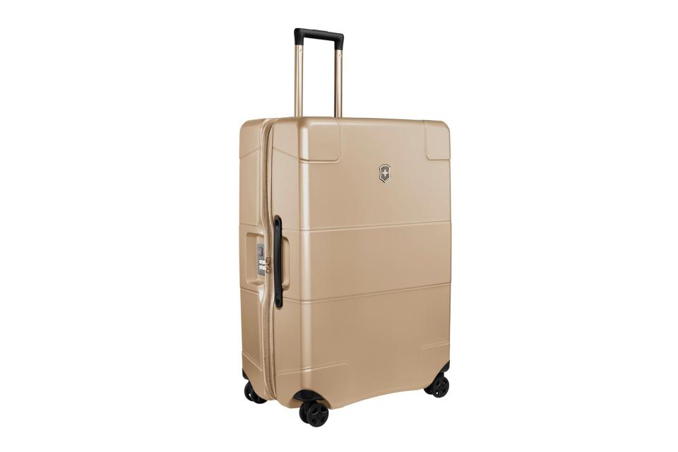 BEST FULL-SIZE SUITCASE: Victorinox Lexicon Hardside