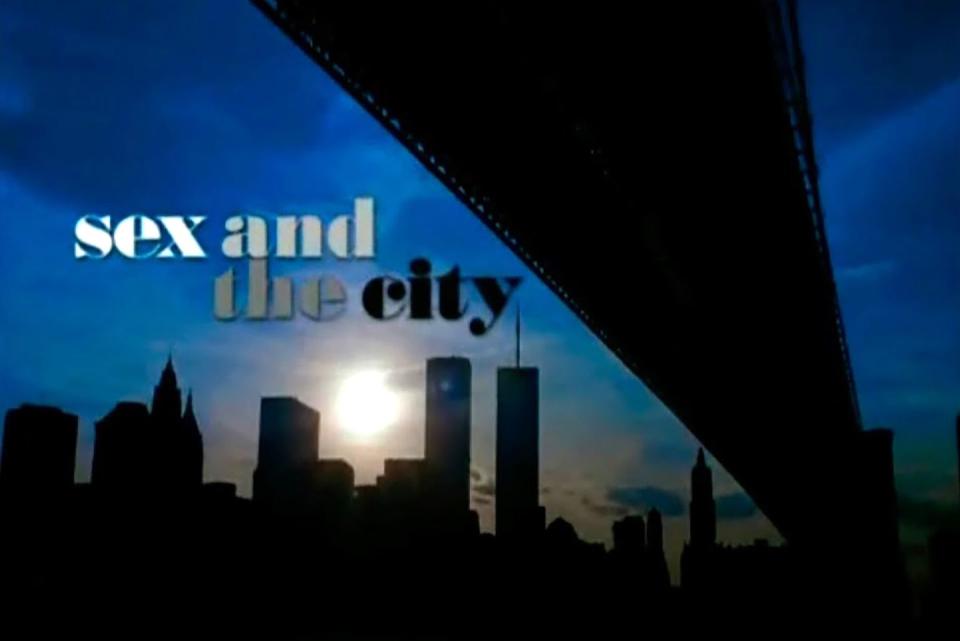 <p>Until season 4, episode 12 the opening sequence was set in front of the Twin Towers. However, after the 9/11 attacks the creators moved the credits to appear in front of the Empire State Building. </p>