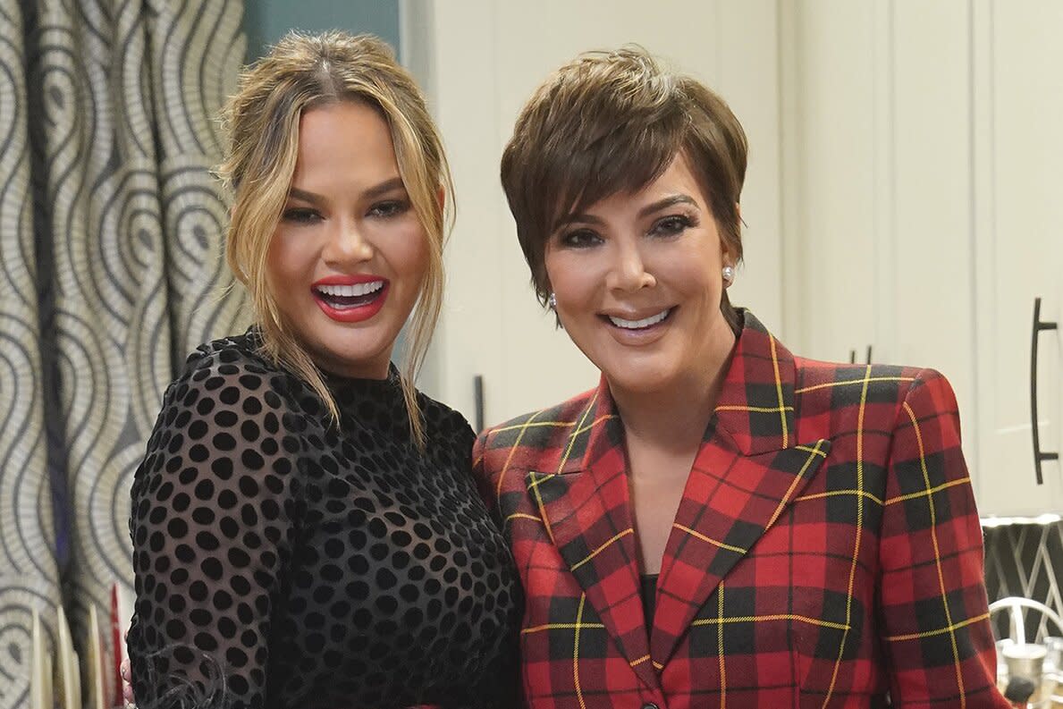 chrissy teigen kris jenner