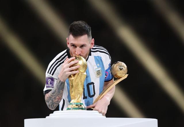 Lionel Messi News: Lionel Messi gets emotional as he leads Argentina to  2022 FIFA World Cup victory, says 'dreamed about it so much that still  can't believe it' - The Economic Times