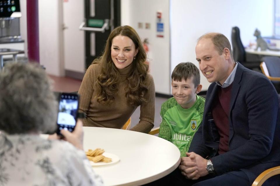 The Duke and Duchess of Cambridge meet Carole Ellis and her great grandson Deacon Glover (Danny Lawson/PA) (PA Wire)