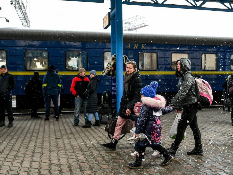 Citizens wait for evacuation trains, Zaporizhzhia, southeastern Ukraine on March 7, 2022.