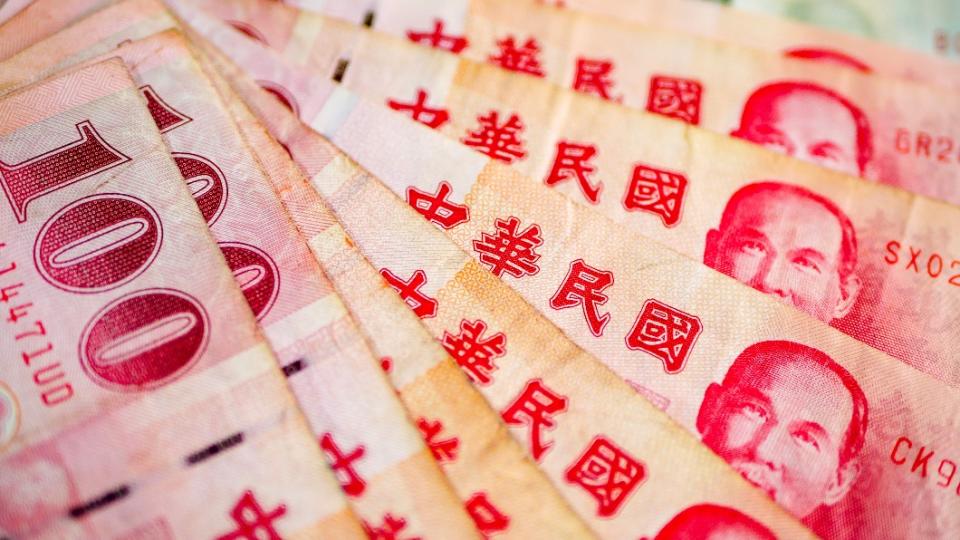 李貴敏呼籲政府普發現金。（圖／Shutterstock達志影像）