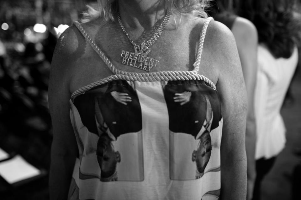 <p>Mississippi delegate Kelly Jacobs shows her support for Hillary at the DNC in Philadelphis, PA. on July 27, 2016. (Photo: Khue Bui for Yahoo News)</p>