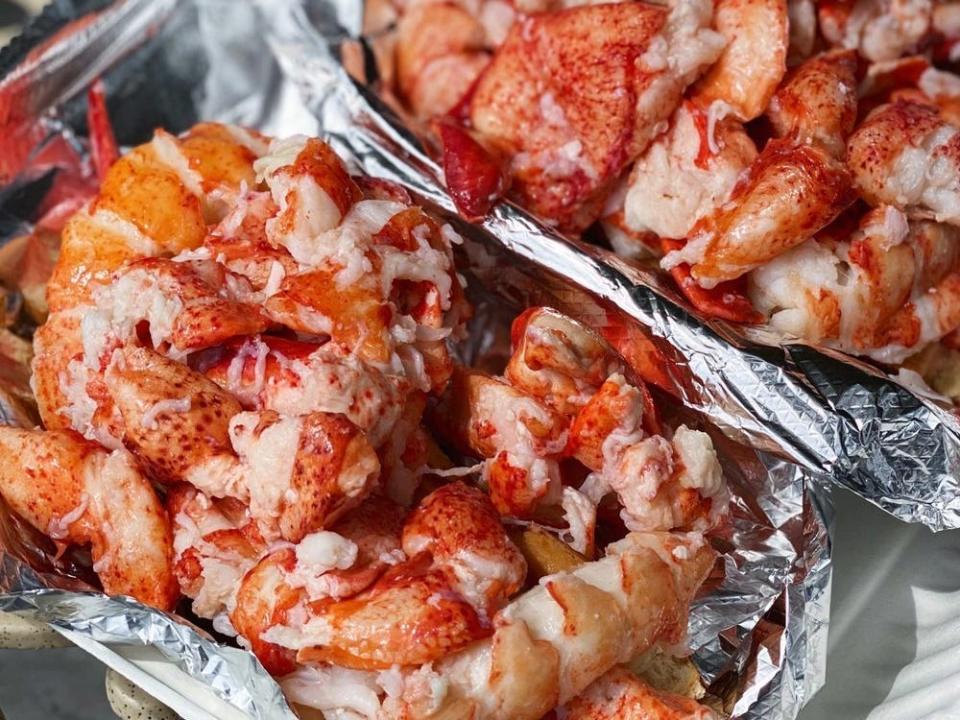 Red's Eats lobster rolls in tin foil