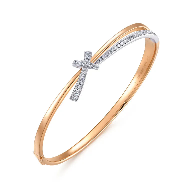 PROMESSA同心結18K白金玫瑰金雙色鑽石手鐲，12萬900元。品牌提供