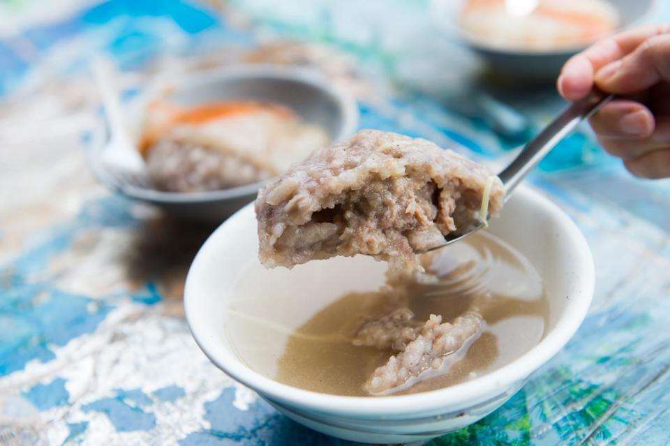 「芋丸湯」料美餡豐，其他地方不多見。