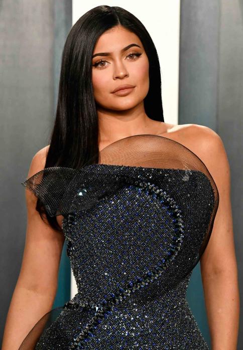 Kylie Jenner attends the 2020 Vanity Fair Oscar Party hosted by Radhika Jones at Wallis Annenberg Center for the Performing Arts on February 09, 2020 in Beverly Hills, California