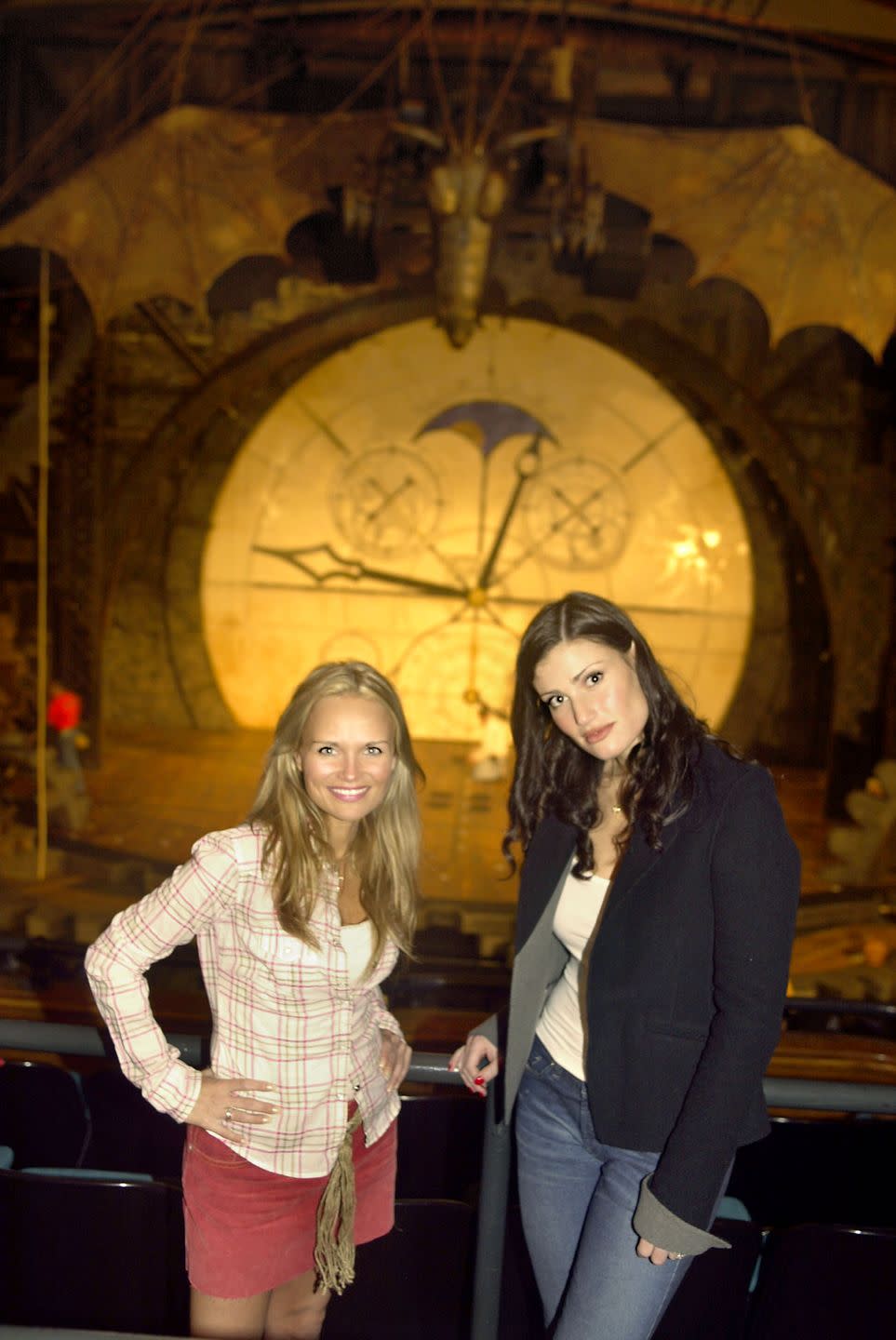 wicked11036lhjpg wicked the new wizard of oz musical will be starting at the curran theater at left is kristin chenoweth, playing glinda, and at right is idina menzel, playing elphaba shot on 5603 in san francisco liz hafa