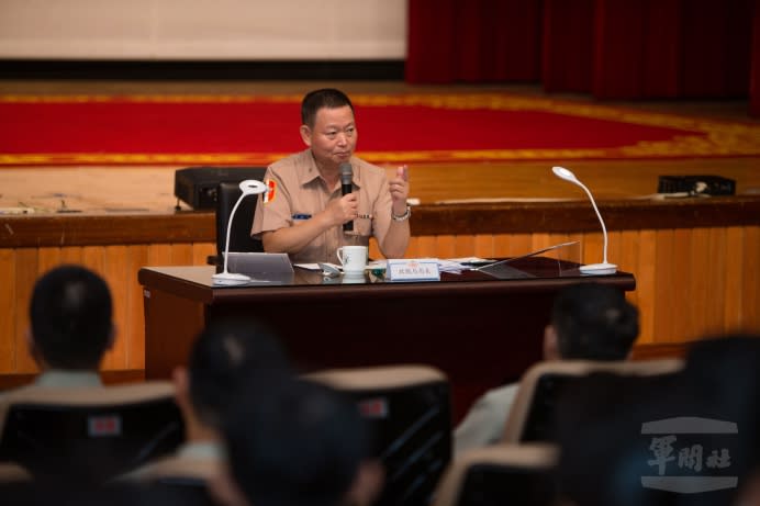 政戰局長聞振國中將10日主持「民國107年國軍自傷防治暨政戰幹部講習」。（軍聞社記者周昇煒攝）