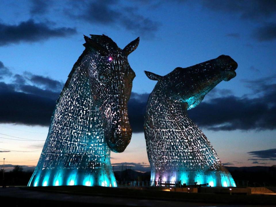 The Kelpies by sculptor Andy Scott