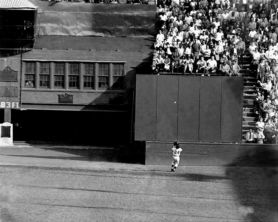 UNITED STATES - SEPTEMBER 29:  Willie Mays famous catch in the 1954 World Series. Catch was made in the Polo Grounds, against Vic Wertz of the Cleveland Indians. Mays caught the baseball going away from home plate.New York Giants sweep the series.  (Photo by NY Daily News Archive via Getty Images)