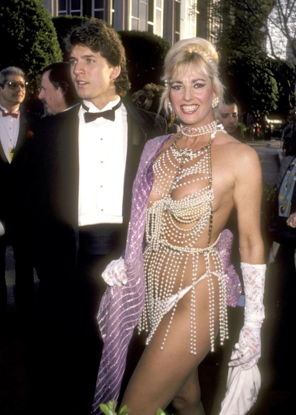 <div class="inline-image__caption"><p>Edy Williams at the 58th Annual Academy Awards on March 24, 1986 at Dorothy Chandler Pavilion in Los Angeles, California.</p></div> <div class="inline-image__credit">Ron Galella/Getty</div>