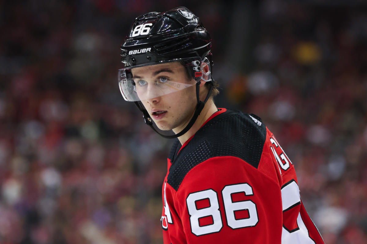NHL DFS Picks: Yahoo Plays and Strategy for Thursday, November 2 ...