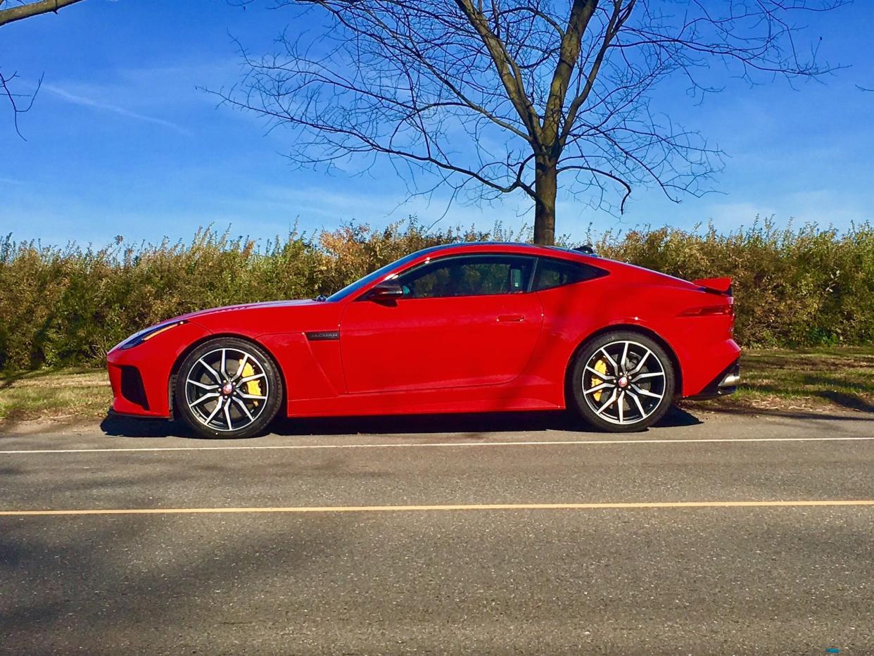 Jaguar F Type SVR