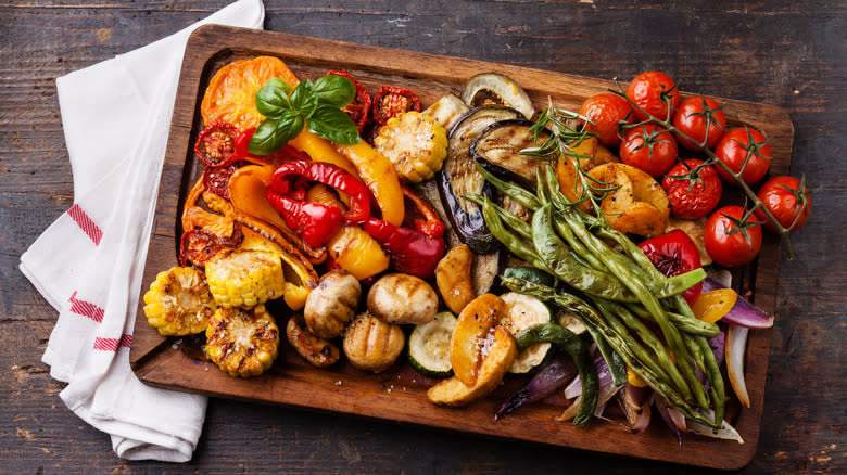 Grilled vegetables on cutting board 