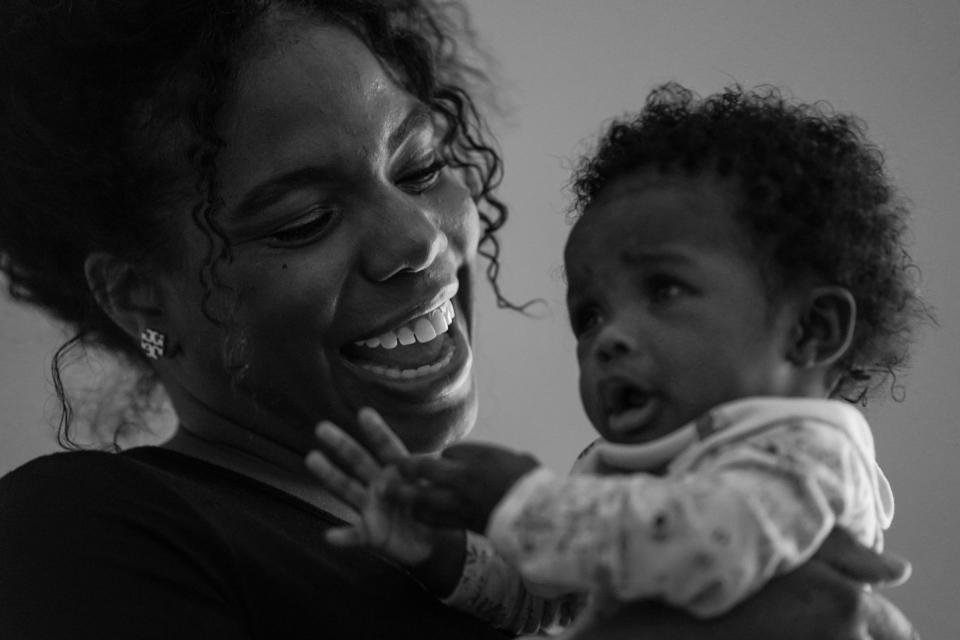 Anderson experienced complications during pregnancy, but her daughter, Arleaux, arrived healthy. (Jahi Chikwendiu/The Washington Post)
